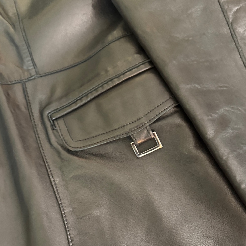 Women’s Black Leather Zip-Up coat with Ribbed Collar. Knee length - Picture 5 of 14